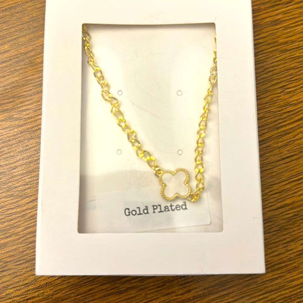 Clover Necklace